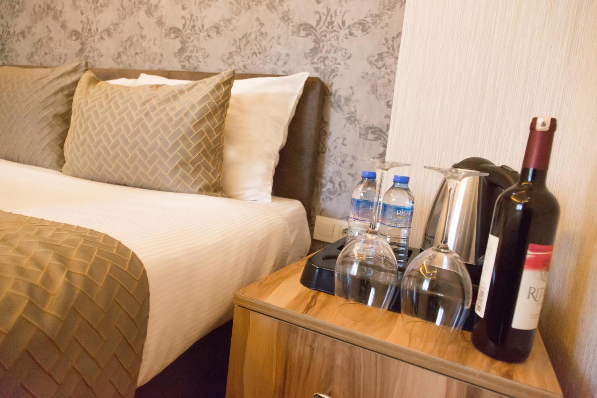 Honey Hotel Istanbulská provincie Exteriér fotografie